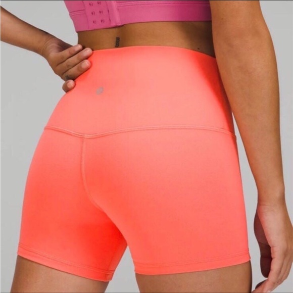 NEW Lululemon Align High-Rise Short 4” - Picture 2 of 5